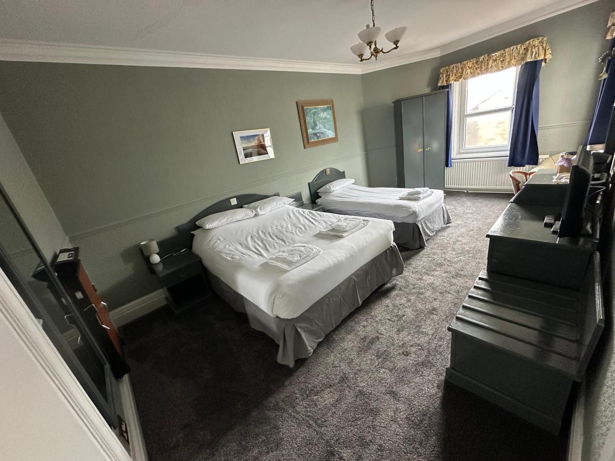Clarkes Hotel Barrow In Furness Barrow-in-Furness Exterior foto